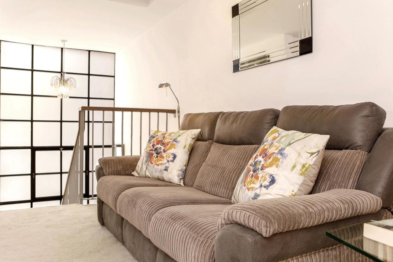 Apartamento Stylish Flat Near St Pauls Cathedral Londres Exterior foto